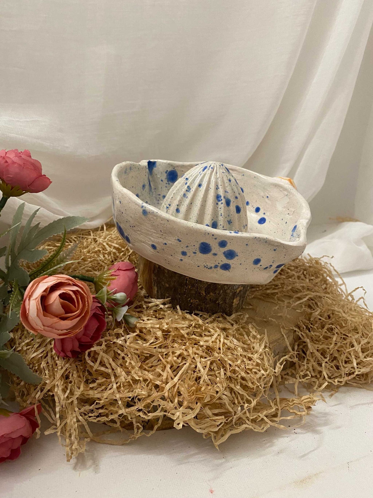 White Ceramic Citrus Squeezer, Summer Collection