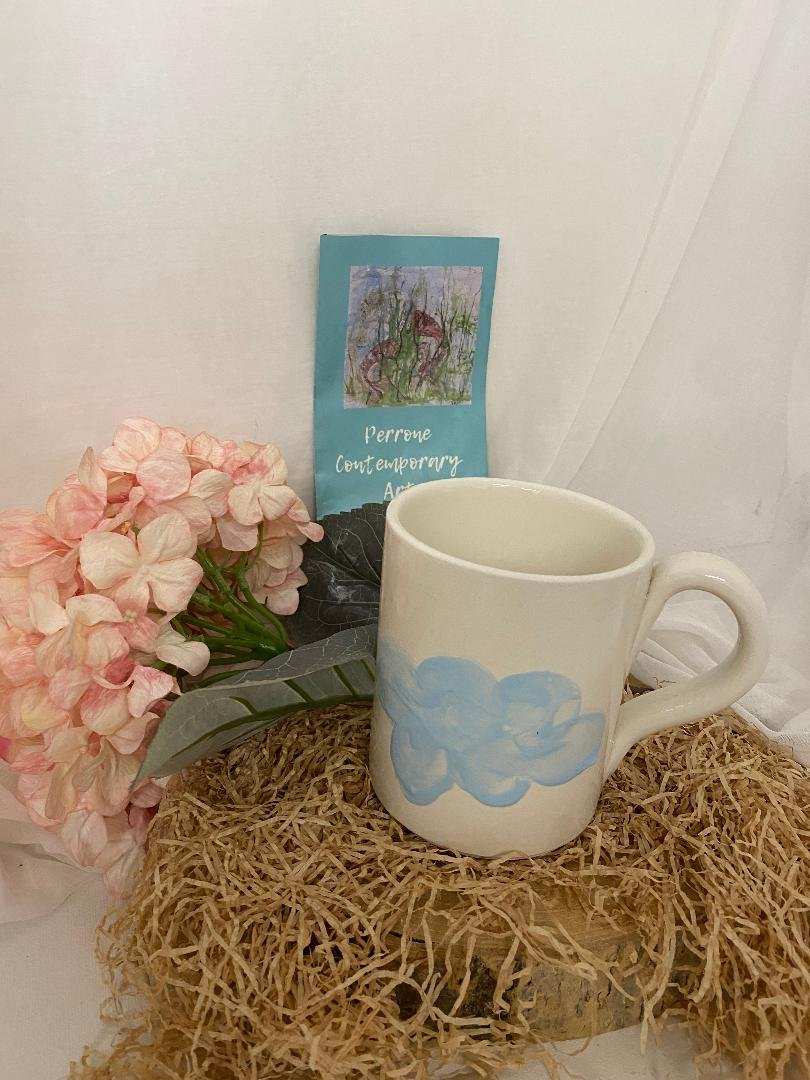 Mug Collezione Nuvola white ceramic mug with blue cloud design, handmade Italian craftsmanship, eco-friendly home decor accessory