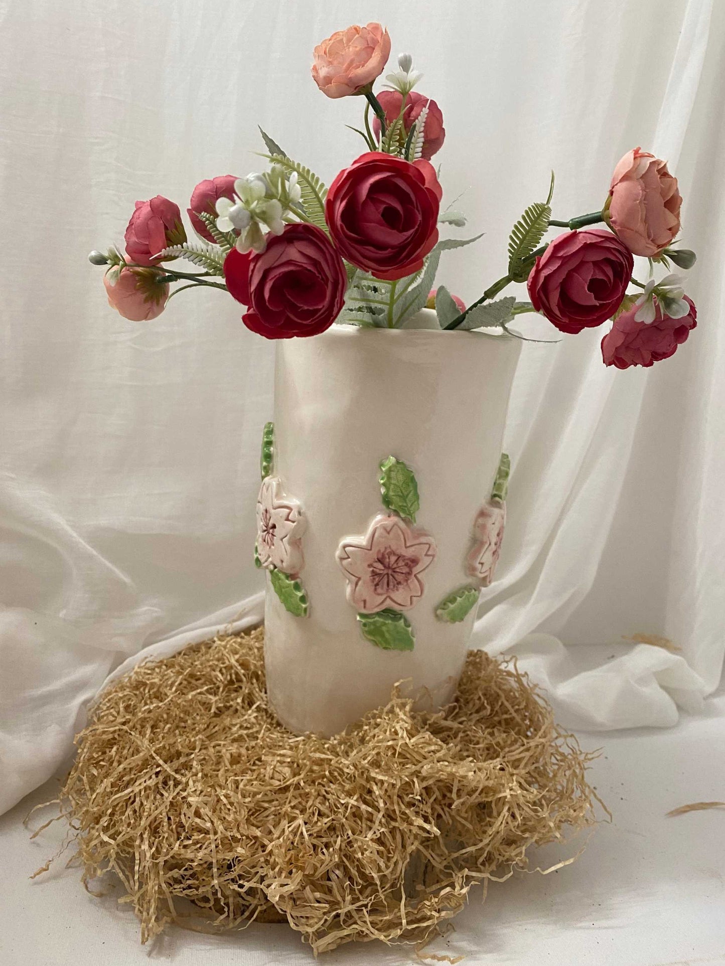 Porta fiori in ceramica bianca, Collezione Ciliegio