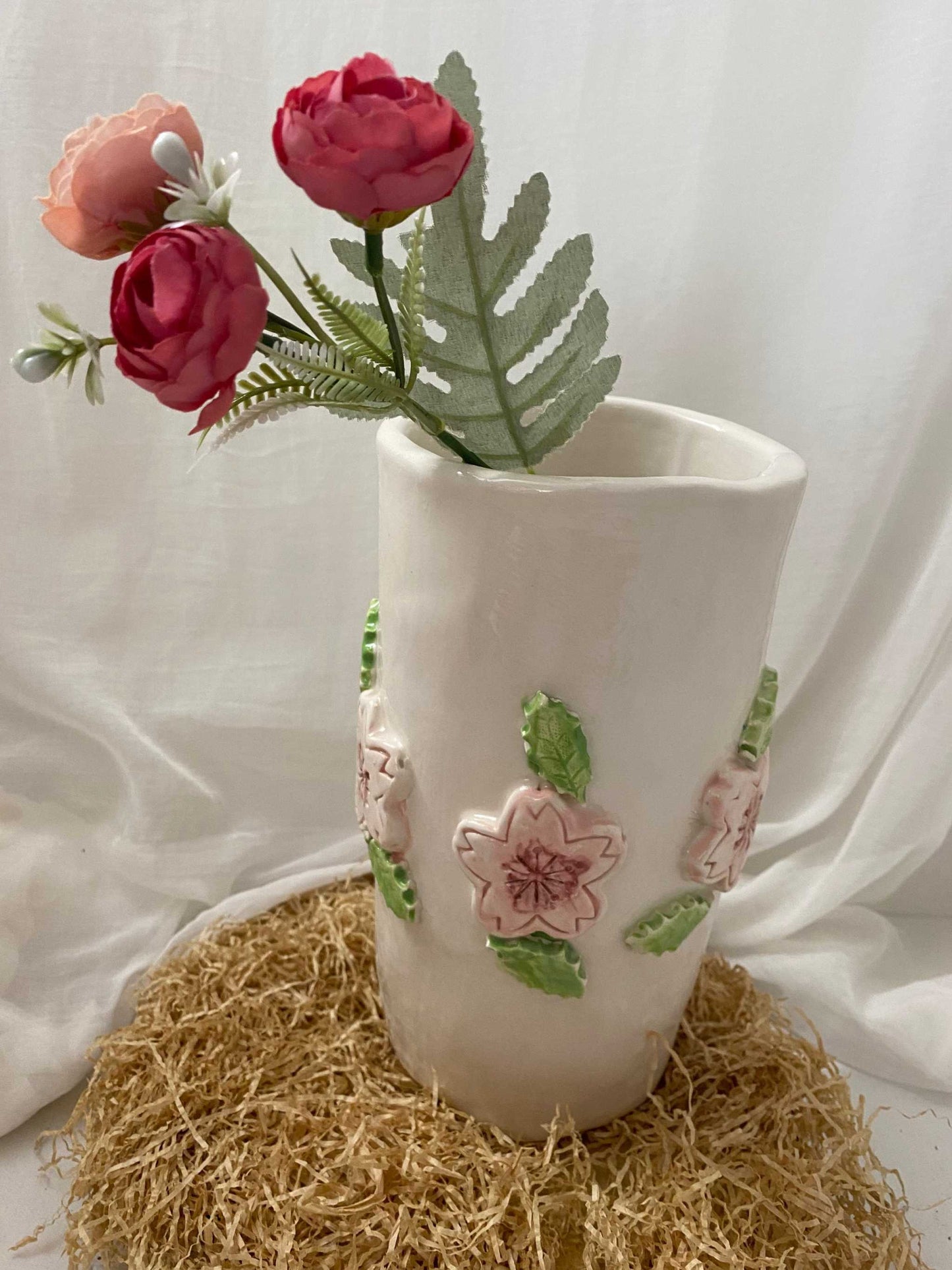 Porta fiori in ceramica bianca, Collezione Ciliegio