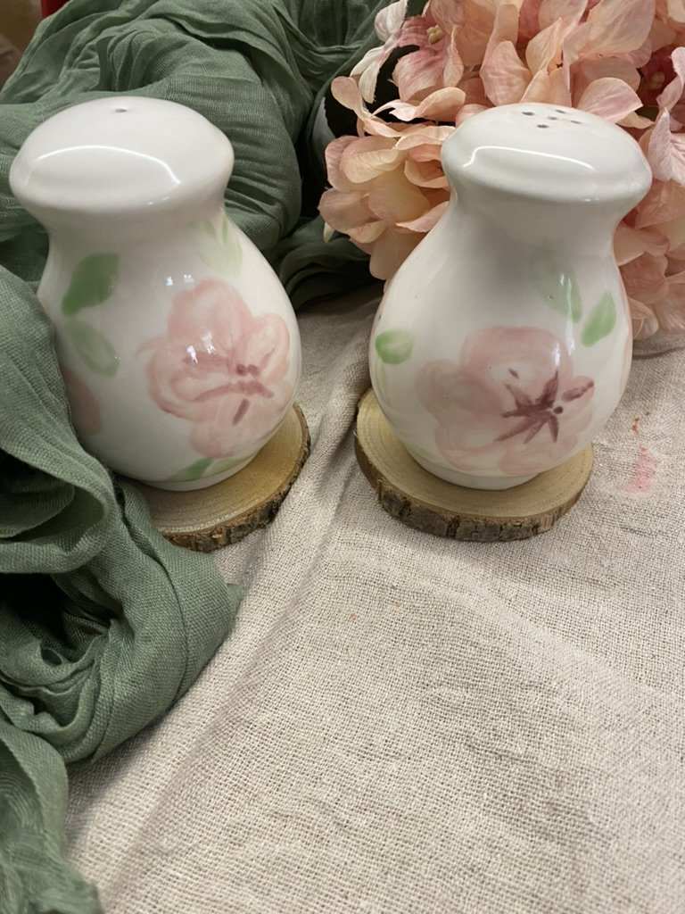 Porta sale e porta pepe Collezione Ciliegio in ceramica bianca