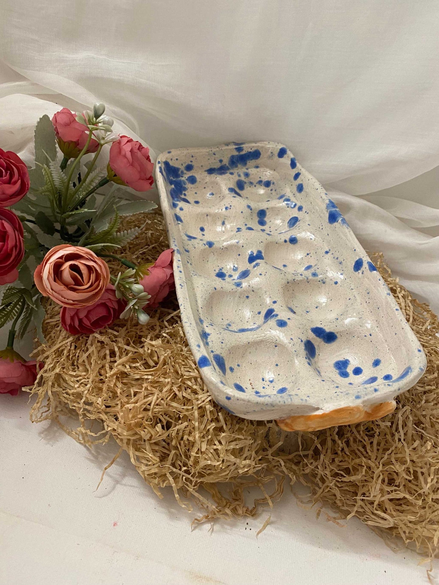 White Ceramic Egg Holder, Summer Collection