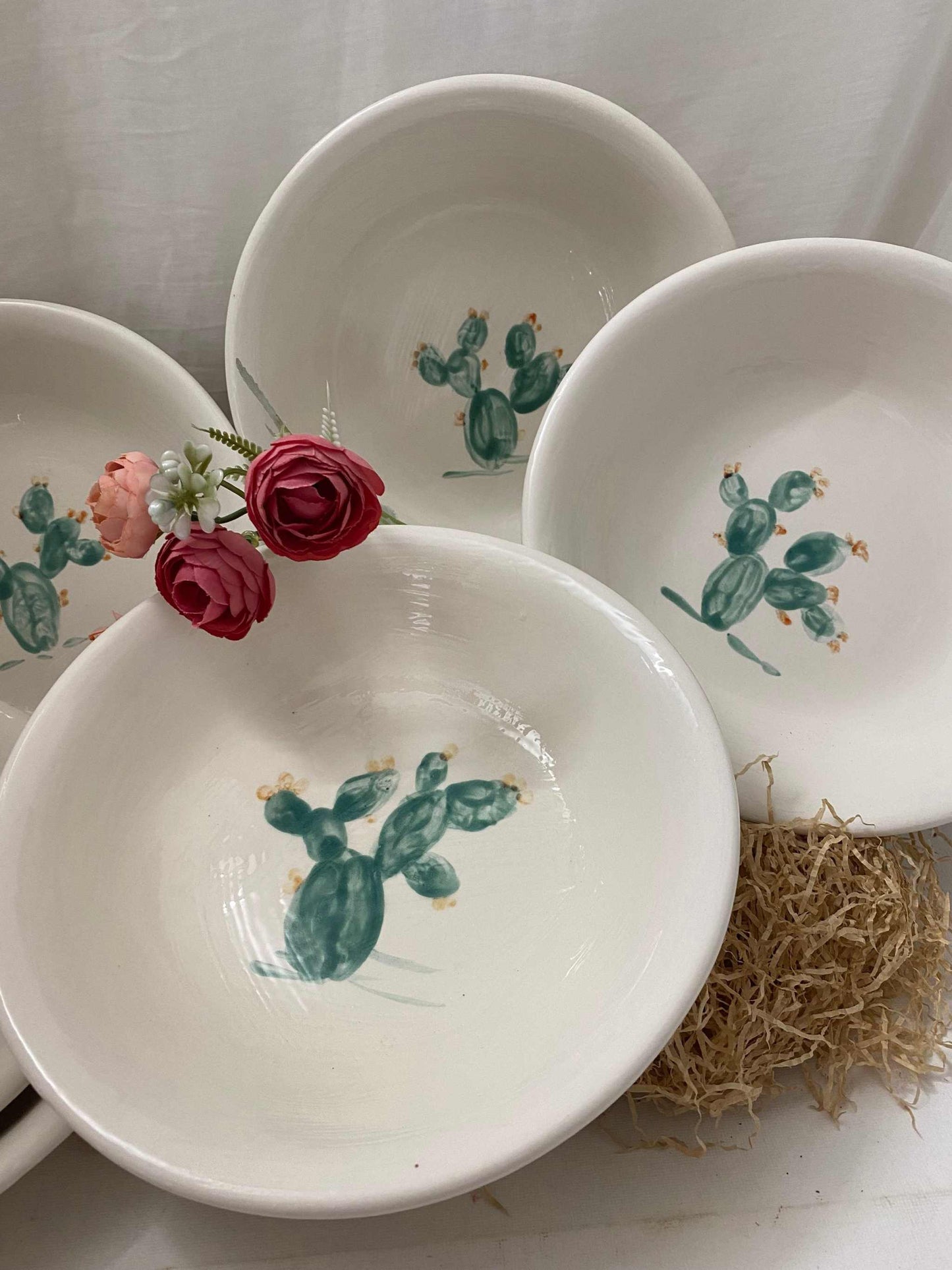 Servizio piatti fondi in ceramica bianca, Collezione Fico d'India
