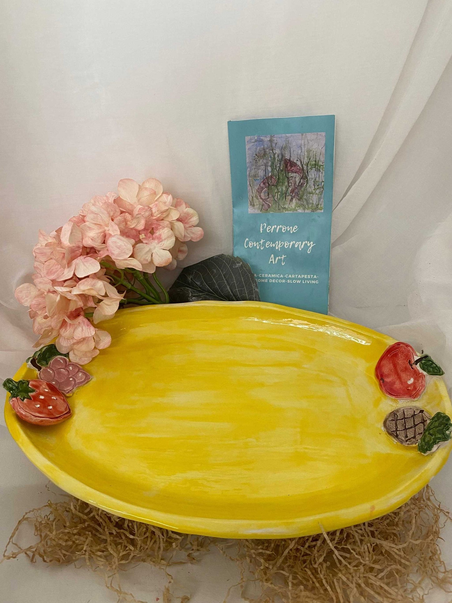 Yellow oval hand-painted ceramic tray with fruit and flower decoration from Italian Fruit Collection