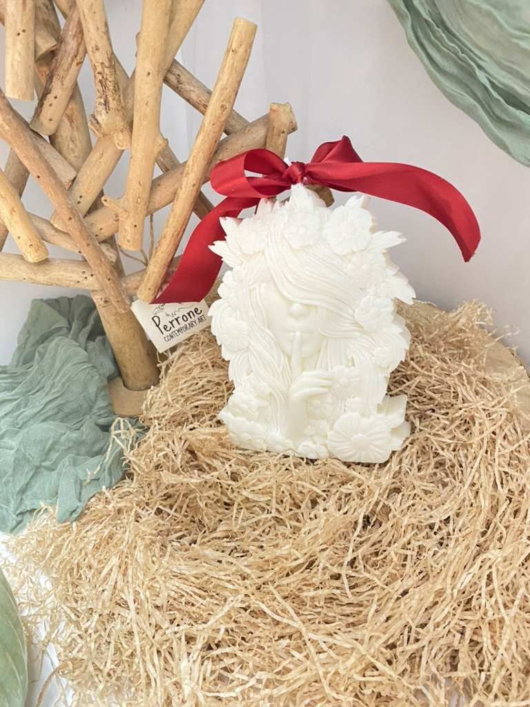 Handmade white soy wax candle Silence from Collezione Cereria with red ribbon, eco-friendly and artisanal home decor