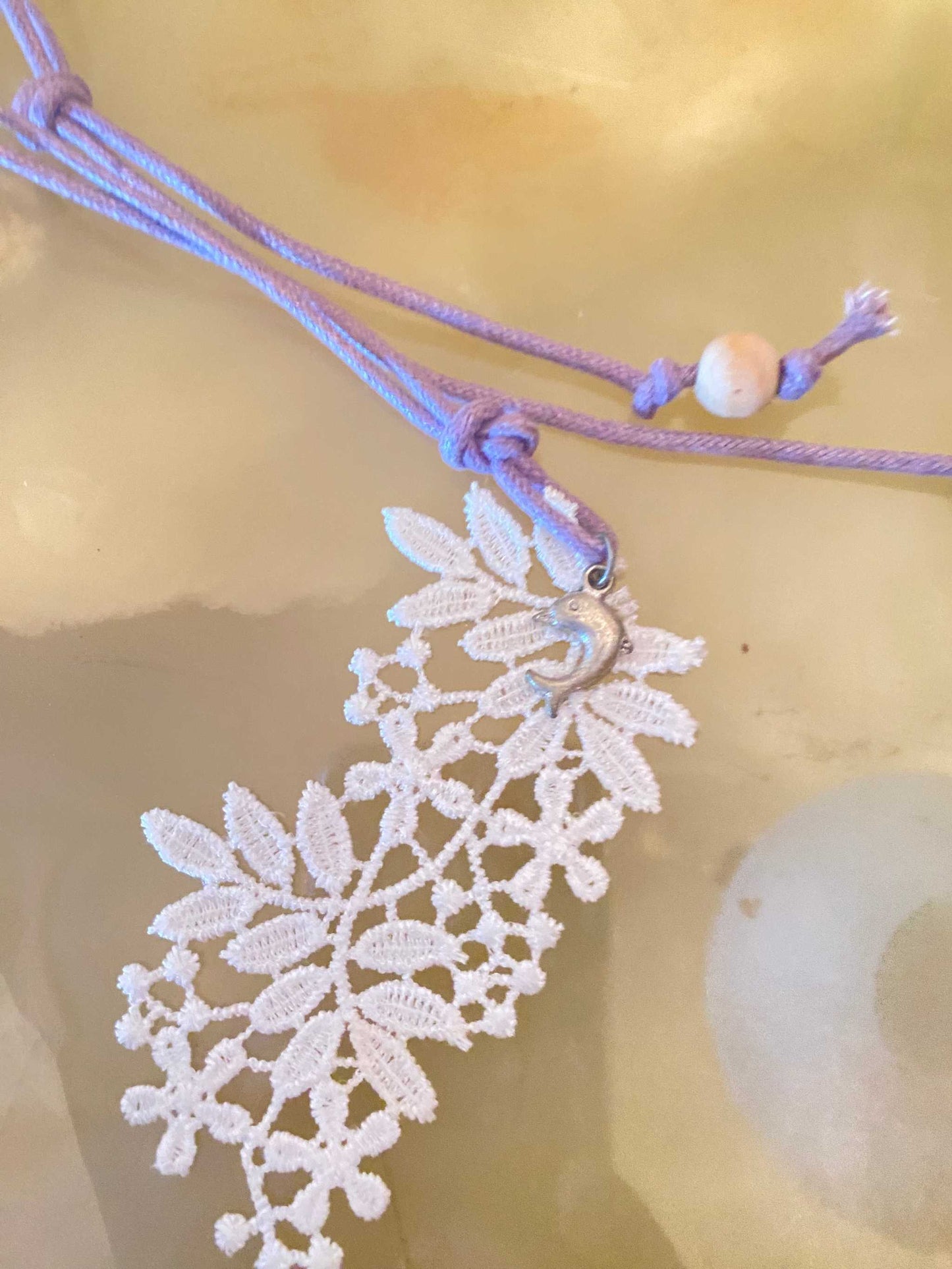 Collana Ciondolo in pizzo macrame e acciaio Collezione Gocce del Salento – Piccoli Tesori a 5 Euro