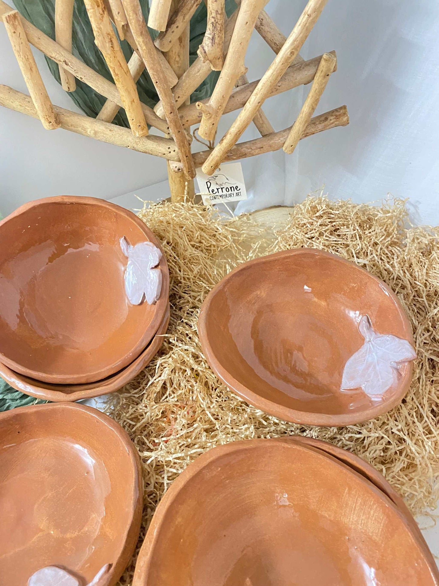 Set of 6 handcrafted red ceramic bowls with natural fig leaf decoration from the Mediterranean collection